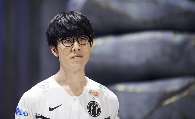 着纯粹的专 着纯粹的专